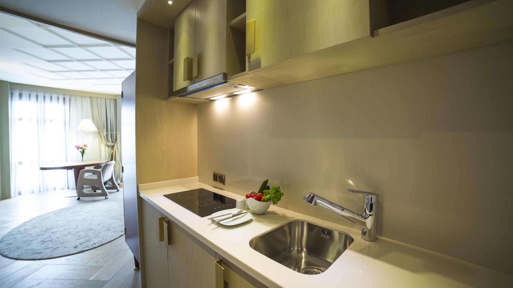 Mega Residence & Hotel Nisantasi Istanbul Exterior photo